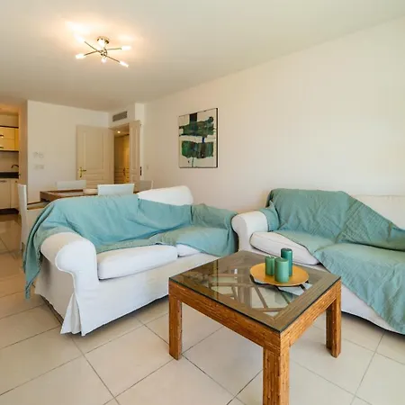 évasion Au Bord De La Siagne à