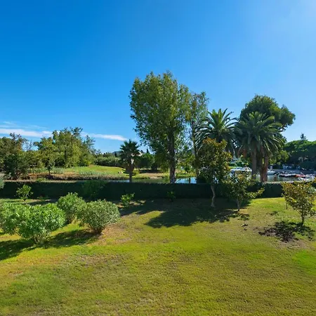Appartement évasion Au Bord De La Siagne à *
